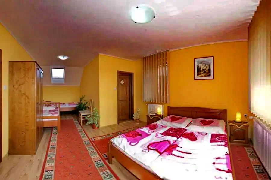 Odorheiu Secuiesc Cazare | Motel (K0385-17) Imaginea poate fi supusă drepturilor de autor. Se recomandă contactarea titularului drepturilor.
