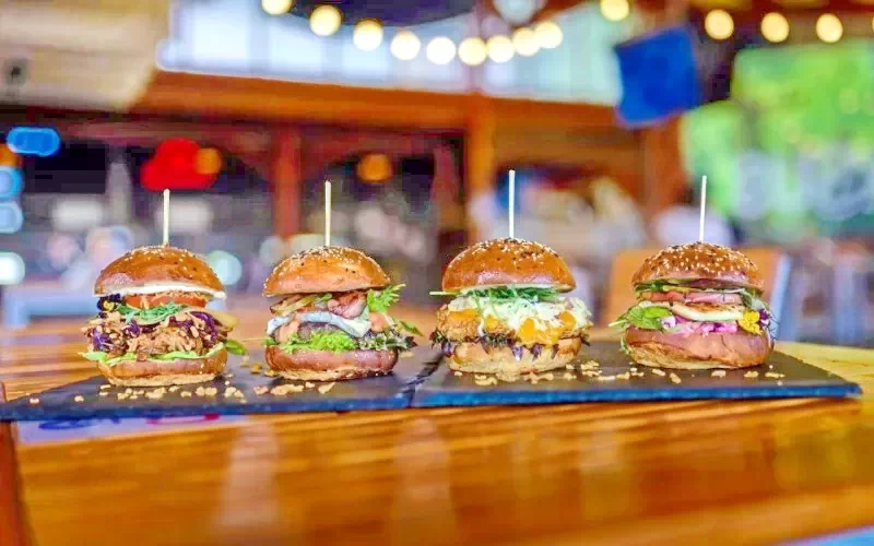 Székelyudvarhely Szállás | Hotel**** (K1424-11) A kép szerzői jogvédelem alatt állhat. Javasolt a kapcsolatfelvétel a jog tulajdonossal. Székelyudvarhely Szállás | Hotel**** (K1424-11) A kép szerzői jogvédelem alatt állhat. Javasolt a kapcsolatfelvétel a jog tulajdonossal.