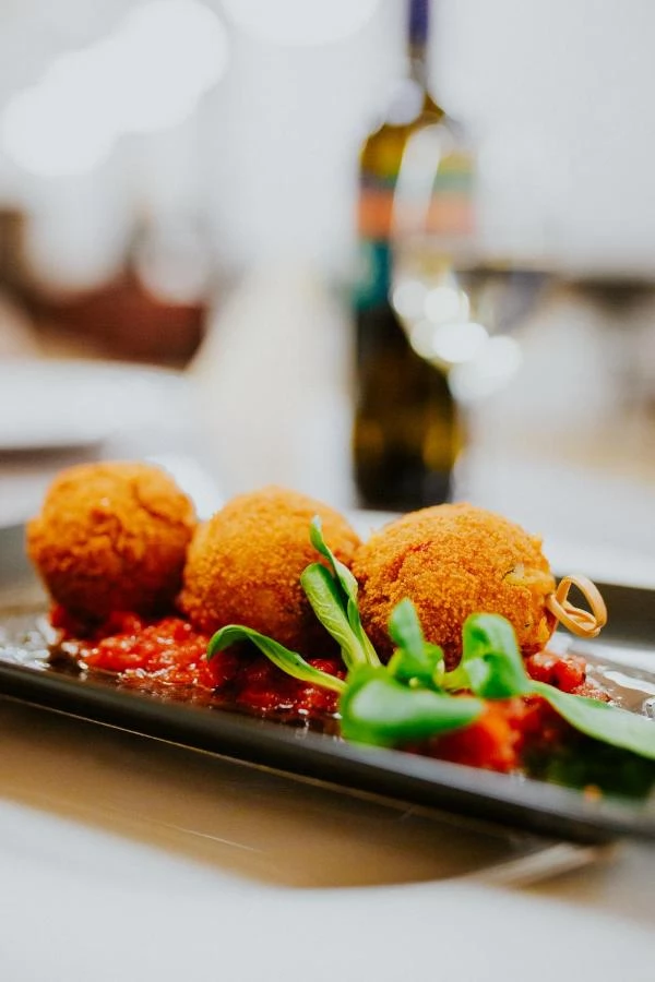 Tusnádfürdő Szállás | Hotel*** (K1498-9) A kép szerzői jogvédelem alatt állhat. Javasolt a kapcsolatfelvétel a jog tulajdonossal. Tusnádfürdő Szállás | Hotel*** (K1498-9) A kép szerzői jogvédelem alatt állhat. Javasolt a kapcsolatfelvétel a jog tulajdonossal.