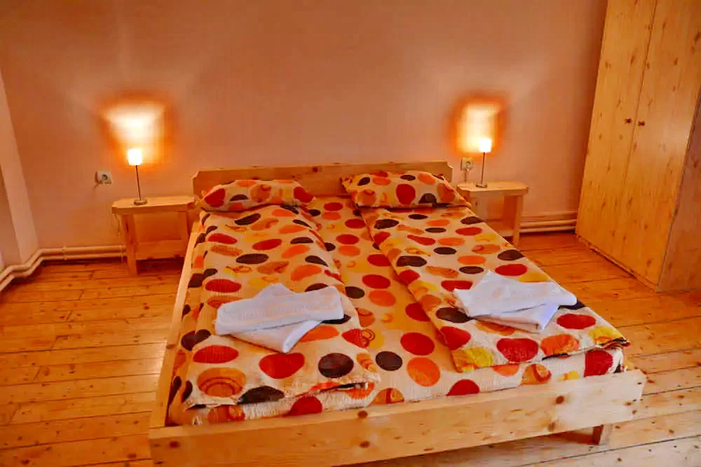 Sasca Română Cazare | Motel (K0901-14) Imaginea poate fi supusă drepturilor de autor. Se recomandă contactarea titularului drepturilor.