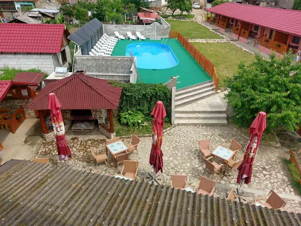 Sasca Română Cazare | Motel (K0901-30) Imaginea poate fi supusă drepturilor de autor. Se recomandă contactarea titularului drepturilor.