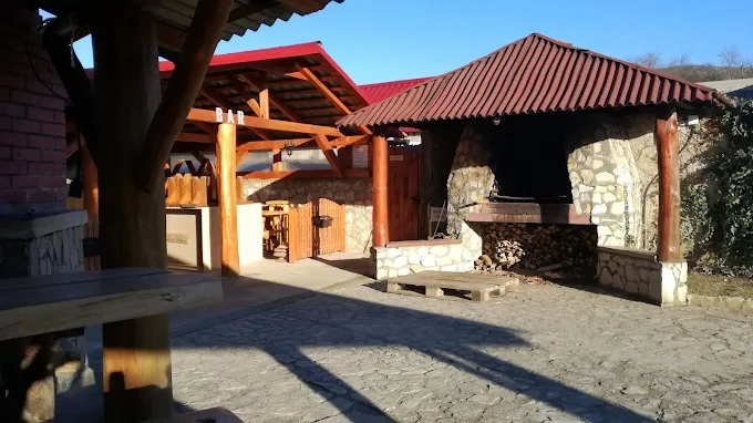 Sasca Română Cazare | Motel (K0901-48) Imaginea poate fi supusă drepturilor de autor. Se recomandă contactarea titularului drepturilor.