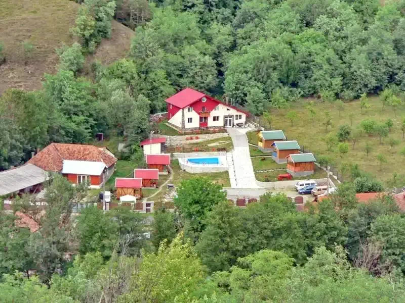 Sasca Română Cazare | Motel (K0901-66) Imaginea poate fi supusă drepturilor de autor. Se recomandă contactarea titularului drepturilor.