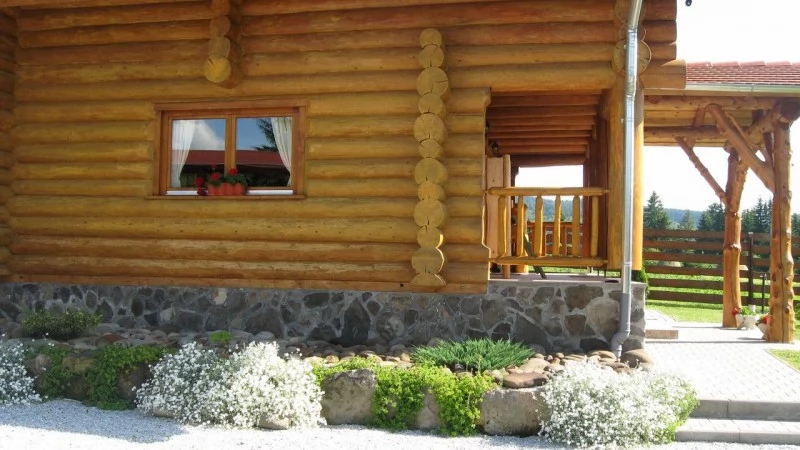 Izvoru Mureșului Cazare | Hotel**** (K0855-17) Imaginea poate fi supusă drepturilor de autor. Se recomandă contactarea titularului drepturilor.