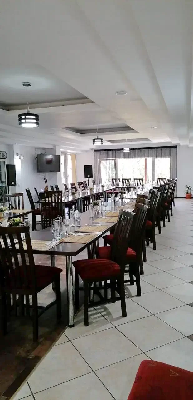 Timișu de Sus Cazare | Motel (K1082-3) Imaginea poate fi supusă drepturilor de autor. Se recomandă contactarea titularului drepturilor.