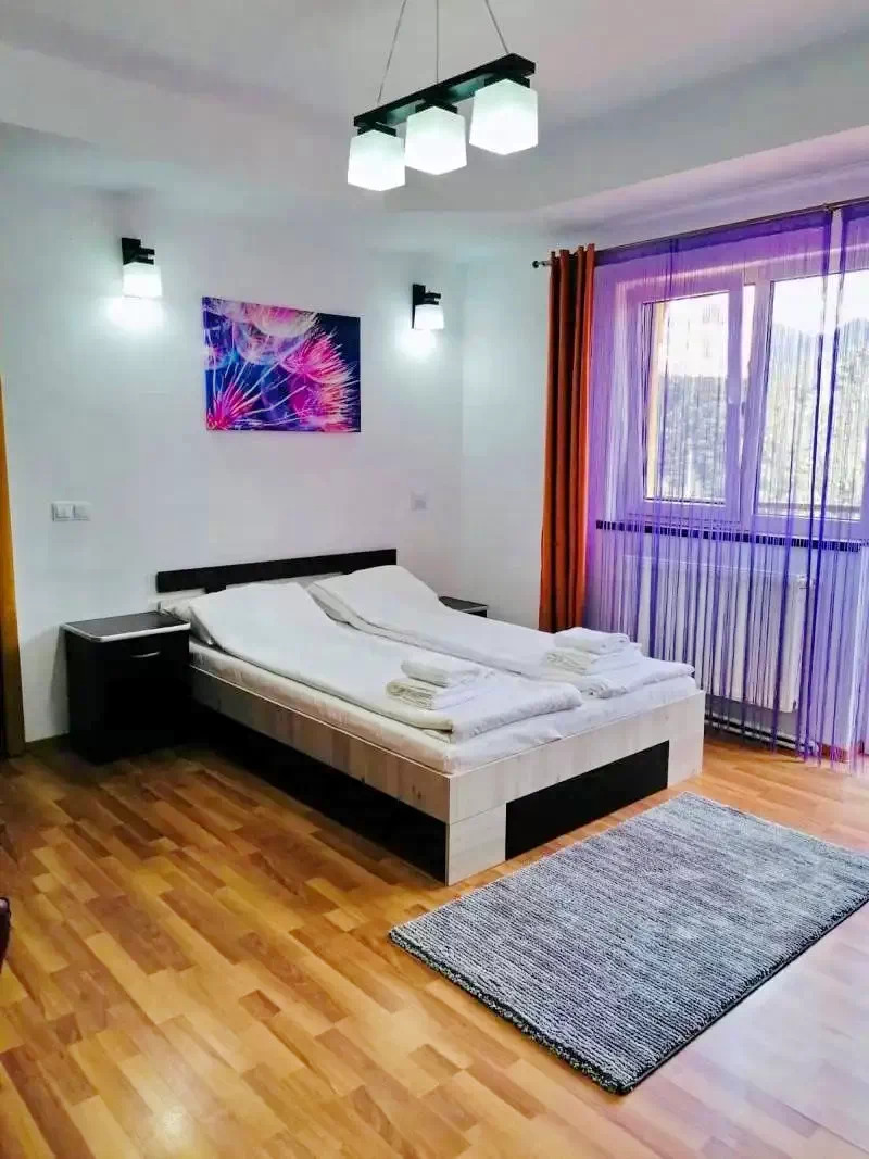 Timișu de Sus Cazare | Motel (K1082-22) Imaginea poate fi supusă drepturilor de autor. Se recomandă contactarea titularului drepturilor.