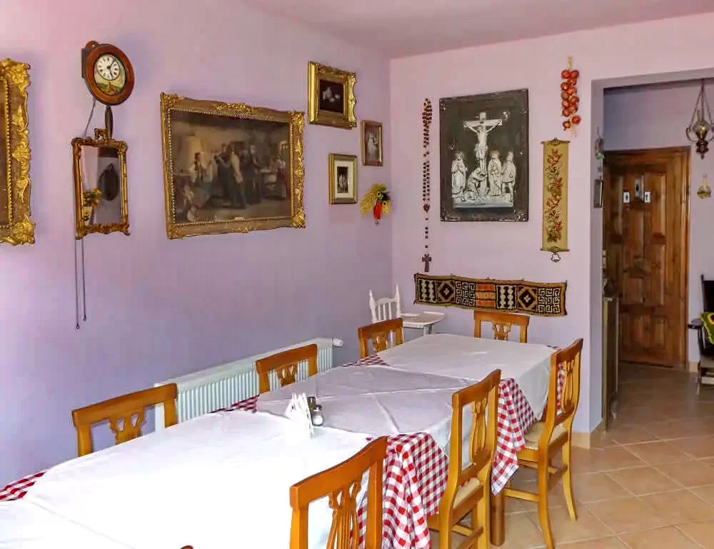 Boga Völgye Szállás | Motel (K0051-14) A kép szerzői jogvédelem alatt állhat. Javasolt a kapcsolatfelvétel a jog tulajdonossal.