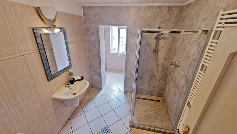 Băile Olănești Cazare | Vilă (K0633-11) Imaginea poate fi supusă drepturilor de autor. Se recomandă contactarea titularului drepturilor.