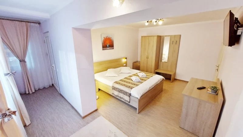 Băile Olănești Cazare | Camping / Popas turistic (K0633-12) Imaginea poate fi supusă drepturilor de autor. Se recomandă contactarea titularului drepturilor.