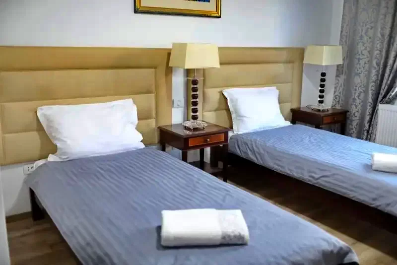 Szállás Sebes - Hotel Eka*** | Szászsebes - Eka Hotel***. A kép szerzői jogvédelem alatt állhat. Javasolt a kapcsolatfelvétel a jog tulajdonossal.