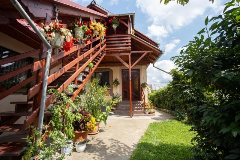 Kalotaszentkirály Szállás | Panzió (K1591-55) A kép szerzői jogvédelem alatt állhat. Javasolt a kapcsolatfelvétel a jog tulajdonossal.