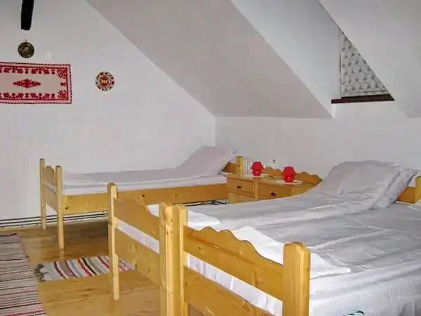 Sâncraiu Cazare | Motel (K1186-9) Imaginea poate fi supusă drepturilor de autor. Se recomandă contactarea titularului drepturilor.