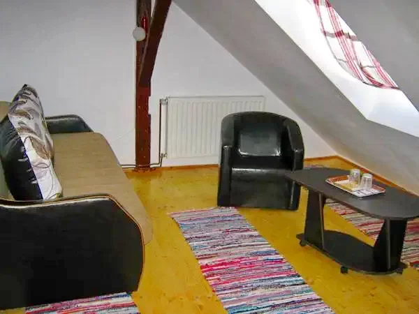 Sâncraiu Cazare | Motel (K1186-26) Imaginea poate fi supusă drepturilor de autor. Se recomandă contactarea titularului drepturilor.