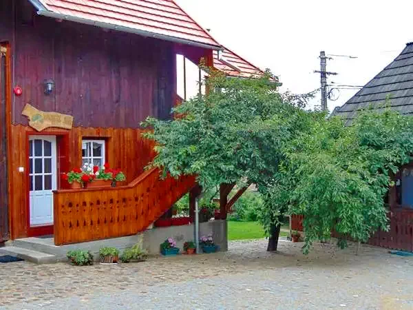 Sâncraiu Cazare | Motel (K1186-30) Imaginea poate fi supusă drepturilor de autor. Se recomandă contactarea titularului drepturilor.