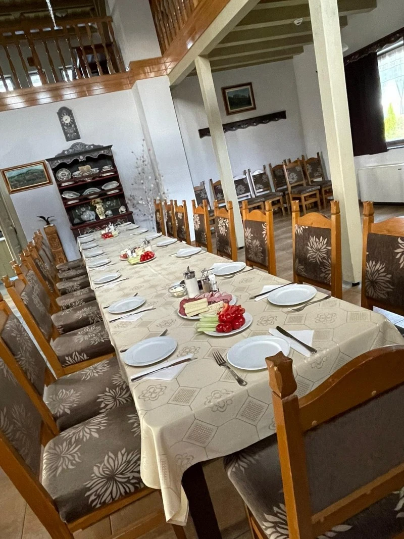 Căpâlnița Cazare | Motel (K1240-49) Imaginea poate fi supusă drepturilor de autor. Se recomandă contactarea titularului drepturilor.