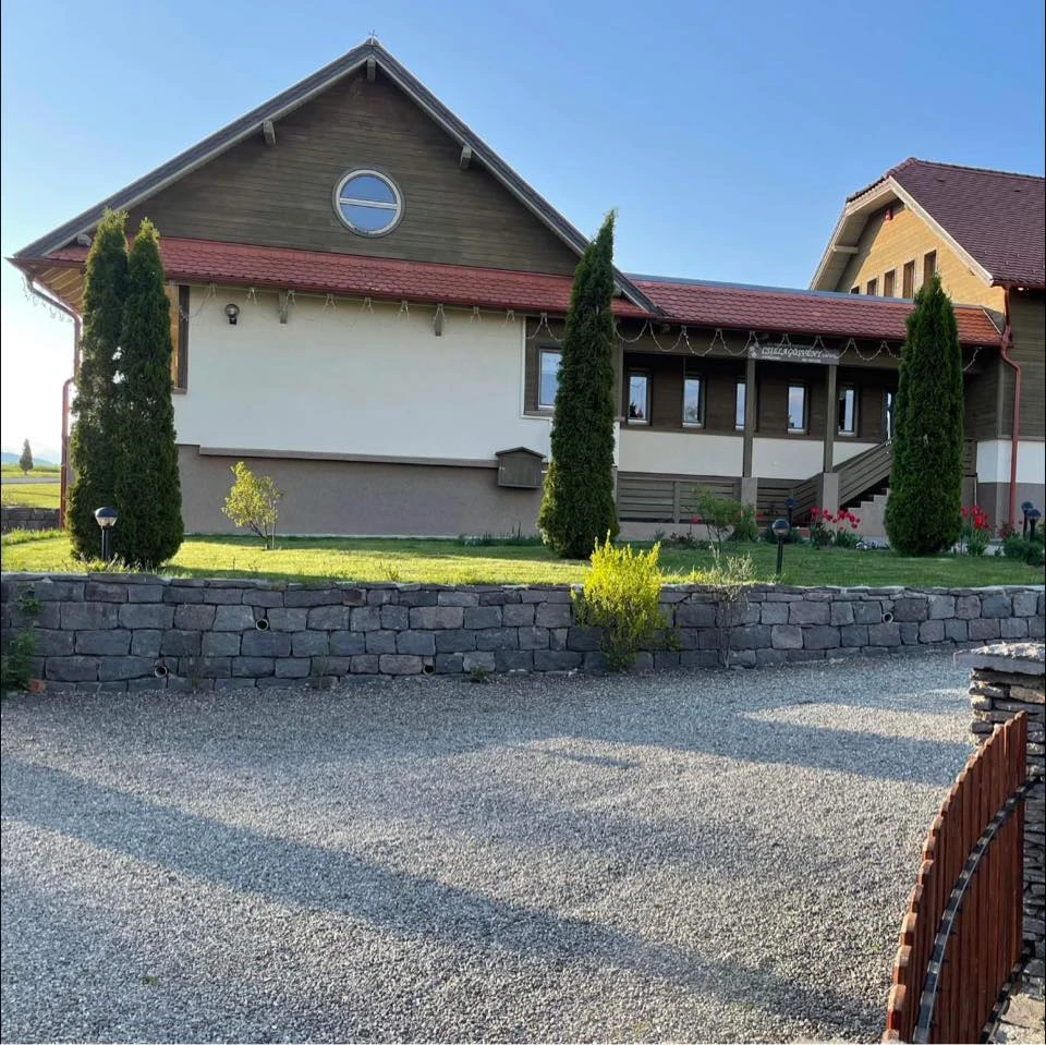 Căpâlnița Cazare | Motel (K1240-67) Imaginea poate fi supusă drepturilor de autor. Se recomandă contactarea titularului drepturilor.