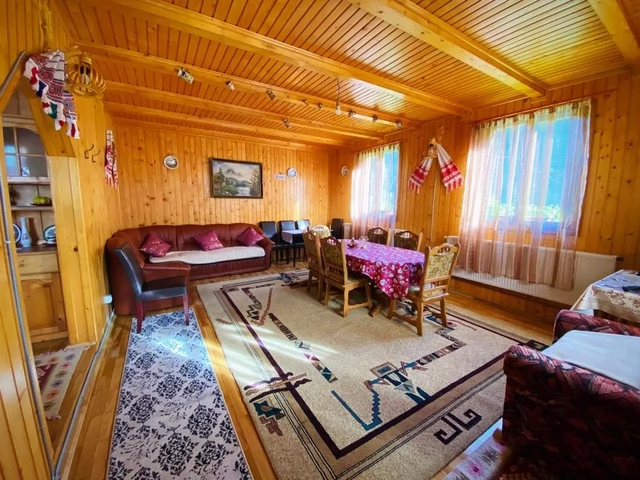 Valea Boga Cazare | Sat de vacanță (K1455-18) Imaginea poate fi supusă drepturilor de autor. Se recomandă contactarea titularului drepturilor.