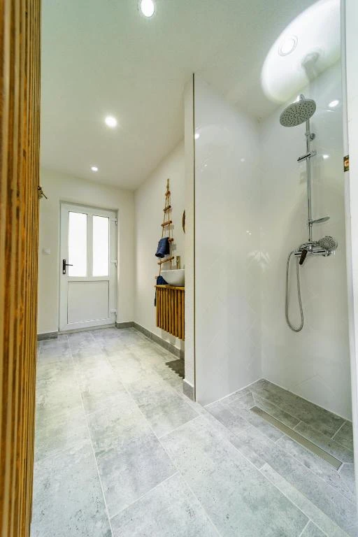 Kápolnásfalu Szállás | Bungalow (K1592-37) A kép szerzői jogvédelem alatt állhat. Javasolt a kapcsolatfelvétel a jog tulajdonossal.