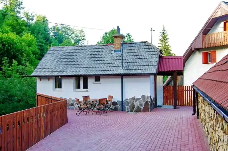 Miercurea Ciuc Cazare | Sat de vacanță (K0439-33) Imaginea poate fi supusă drepturilor de autor. Se recomandă contactarea titularului drepturilor.