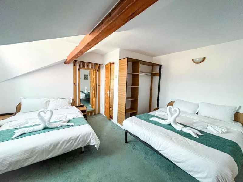 Bușteni Cazare | Motel (K1565-10) Imaginea poate fi supusă drepturilor de autor. Se recomandă contactarea titularului drepturilor.