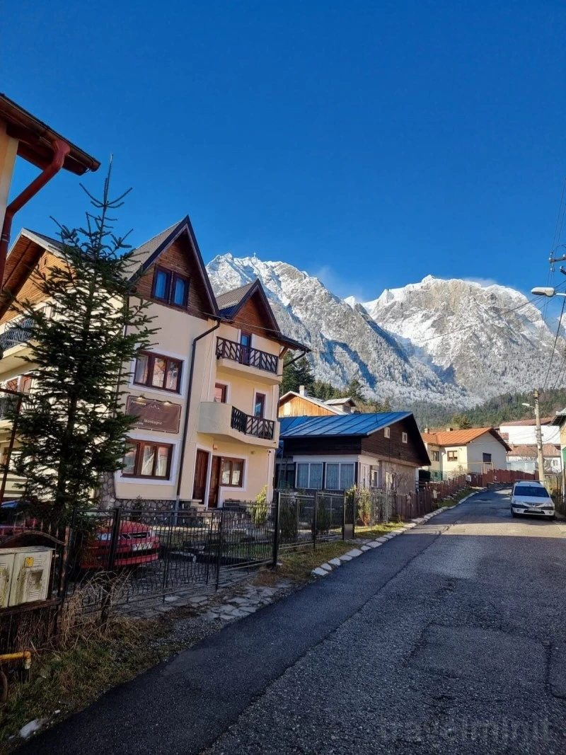 Bușteni Szállás | Panzió (K1565-18) A kép szerzői jogvédelem alatt állhat. Javasolt a kapcsolatfelvétel a jog tulajdonossal. Bușteni Szállás | Panzió (K1565-18) A kép szerzői jogvédelem alatt állhat. Javasolt a kapcsolatfelvétel a jog tulajdonossal.