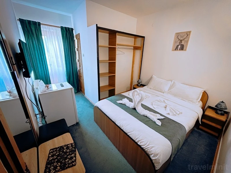 Bușteni Cazare | Pensiune (K1565-25) Imaginea poate fi supusă drepturilor de autor. Se recomandă contactarea titularului drepturilor.