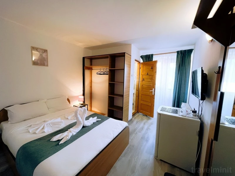 Bușteni Szállás | Panzió (K1565-38) A kép szerzői jogvédelem alatt állhat. Javasolt a kapcsolatfelvétel a jog tulajdonossal. Bușteni Szállás | Panzió (K1565-38) A kép szerzői jogvédelem alatt állhat. Javasolt a kapcsolatfelvétel a jog tulajdonossal.