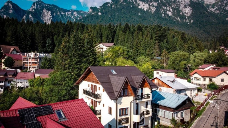 Bușteni Cazare | Motel (K1565-41) Imaginea poate fi supusă drepturilor de autor. Se recomandă contactarea titularului drepturilor.