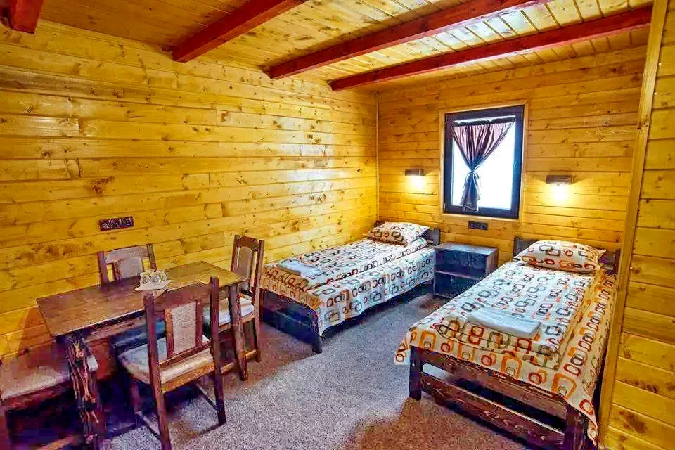 Căpâlnița Cazare | Motel (K1078-14) Imaginea poate fi supusă drepturilor de autor. Se recomandă contactarea titularului drepturilor.