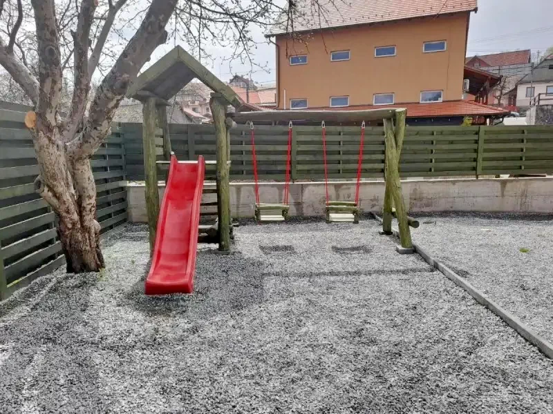 Parajd Szállás | Panzió (K0366-33) A kép szerzői jogvédelem alatt állhat. Javasolt a kapcsolatfelvétel a jog tulajdonossal.