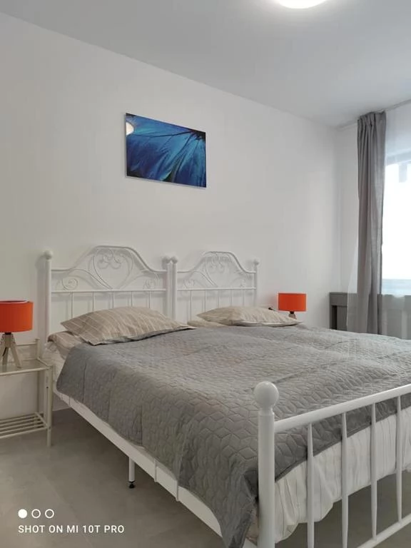 Bușteni Cazare | Apartament sau cameră de închiriat (K1444-17) Imaginea poate fi supusă drepturilor de autor. Se recomandă contactarea titularului drepturilor.