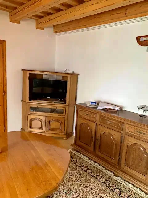 Tusnádfürdő Szállás | Apartmanház (K0046-26) A kép szerzői jogvédelem alatt állhat. Javasolt a kapcsolatfelvétel a jog tulajdonossal.