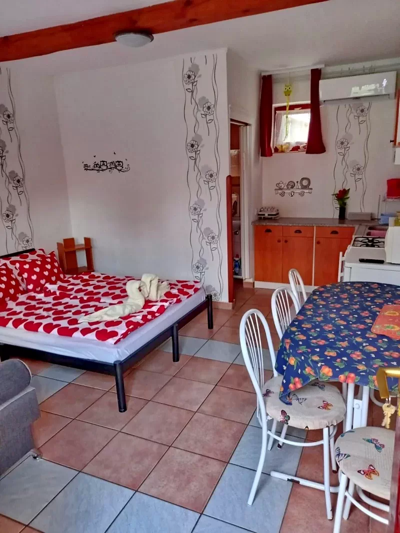 Bogács Szállás | Apartmanház (K0238-23) A kép szerzői jogvédelem alatt állhat. Javasolt a kapcsolatfelvétel a jog tulajdonossal.