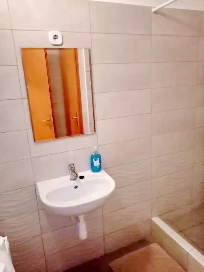 Hajdúszoboszló Szállás | Apartmanház (K1100-19) A kép szerzői jogvédelem alatt állhat. Javasolt a kapcsolatfelvétel a jog tulajdonossal.