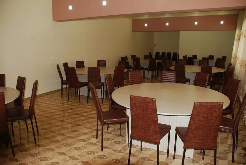 Hațeg Cazare | Cabană (K0481-4) Imaginea poate fi supusă drepturilor de autor. Se recomandă contactarea titularului drepturilor.