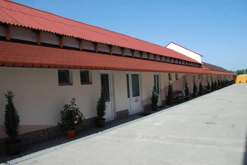 Hátszeg Szállás | Kulcsosház (K0481-29) A kép szerzői jogvédelem alatt állhat. Javasolt a kapcsolatfelvétel a jog tulajdonossal.