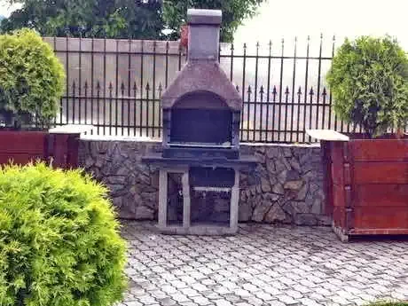 Hátszeg Szállás | Kulcsosház (K0481-30) A kép szerzői jogvédelem alatt állhat. Javasolt a kapcsolatfelvétel a jog tulajdonossal.