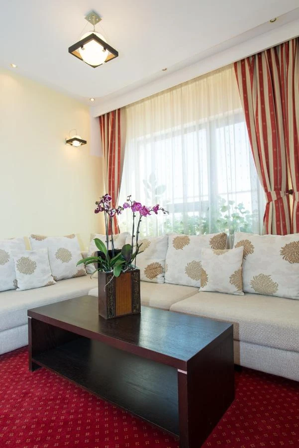 Cazare Deva - Pensiunea President ***** - Déva - President Panzió *****. Imaginea poate fi supusă drepturilor de autor. Se recomandă contactarea titularului drepturilor.