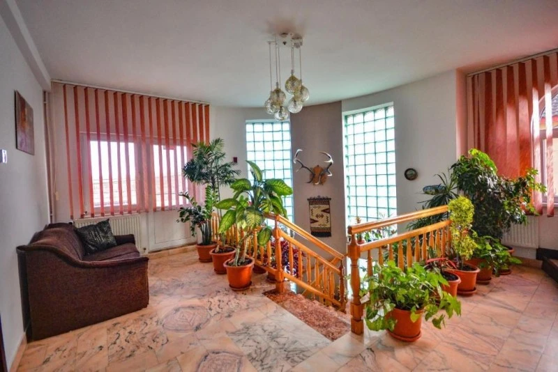 Déva Szállás | Panzió (K0574-12) A kép szerzői jogvédelem alatt állhat. Javasolt a kapcsolatfelvétel a jog tulajdonossal. Déva Szállás | Panzió (K0574-12) A kép szerzői jogvédelem alatt állhat. Javasolt a kapcsolatfelvétel a jog tulajdonossal.