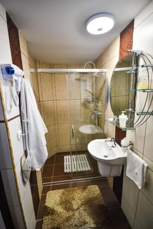 Déva Szállás | Panzió (K0574-17) A kép szerzői jogvédelem alatt állhat. Javasolt a kapcsolatfelvétel a jog tulajdonossal. Déva Szállás | Panzió (K0574-17) A kép szerzői jogvédelem alatt állhat. Javasolt a kapcsolatfelvétel a jog tulajdonossal.