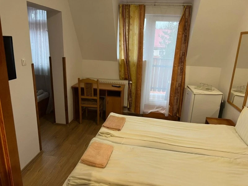 Cazare Odorheiu Secuiesc - Pensiunea Hintó*** | Székelyudvarhely - Hintó Panzió***. Imaginea poate fi supusă drepturilor de autor. Se recomandă contactarea titularului drepturilor.