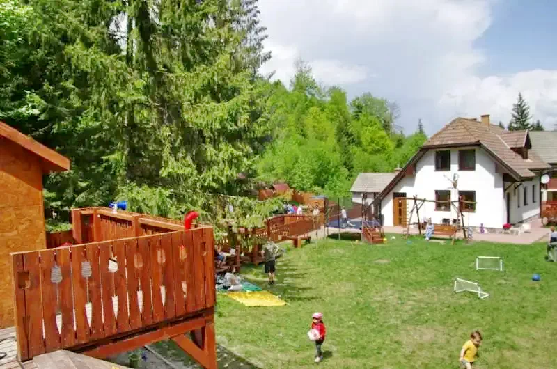 Miercurea Ciuc Cazare | Cabană (K0439-61) Imaginea poate fi supusă drepturilor de autor. Se recomandă contactarea titularului drepturilor.