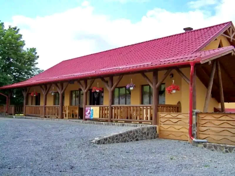 Corund Cazare | Casă de oaspeți (K0033-14) Imaginea poate fi supusă drepturilor de autor. Se recomandă contactarea titularului drepturilor.