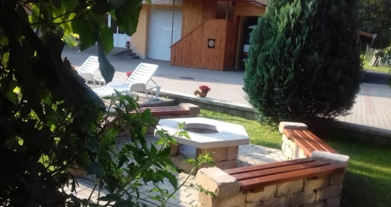 Corund Cazare | Cabană (K0412-34) Imaginea poate fi supusă drepturilor de autor. Se recomandă contactarea titularului drepturilor.