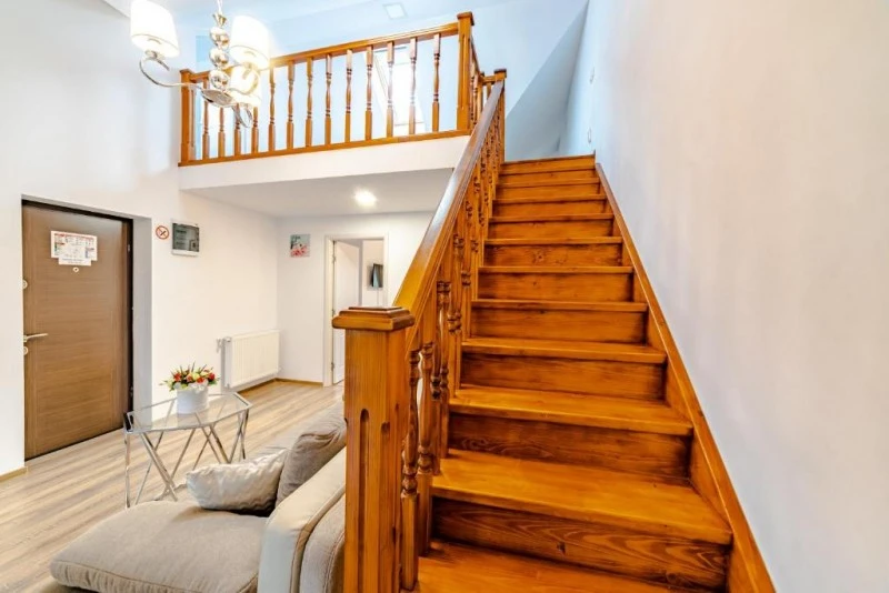 Bușteni Szállás | Hotel‑apartman (K1582-11) A kép szerzői jogvédelem alatt állhat. Javasolt a kapcsolatfelvétel a jog tulajdonossal.