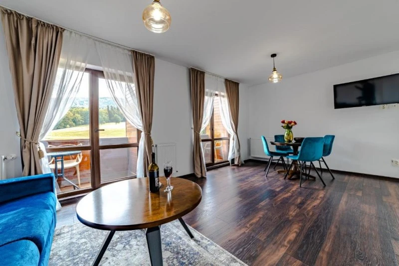 Bușteni Szállás | Hotel‑apartman (K1582-67) A kép szerzői jogvédelem alatt állhat. Javasolt a kapcsolatfelvétel a jog tulajdonossal.