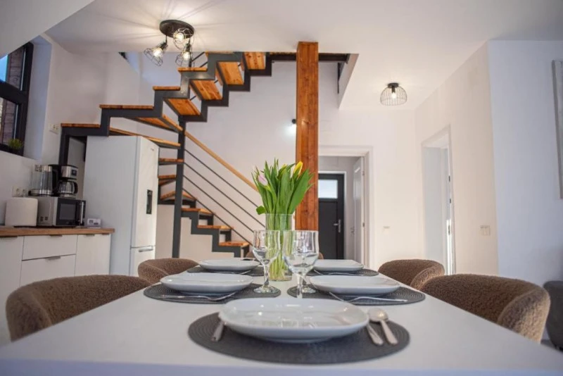 Bușteni Cazare | Hotel-apartament (K1582-143) Imaginea poate fi supusă drepturilor de autor. Se recomandă contactarea titularului drepturilor.