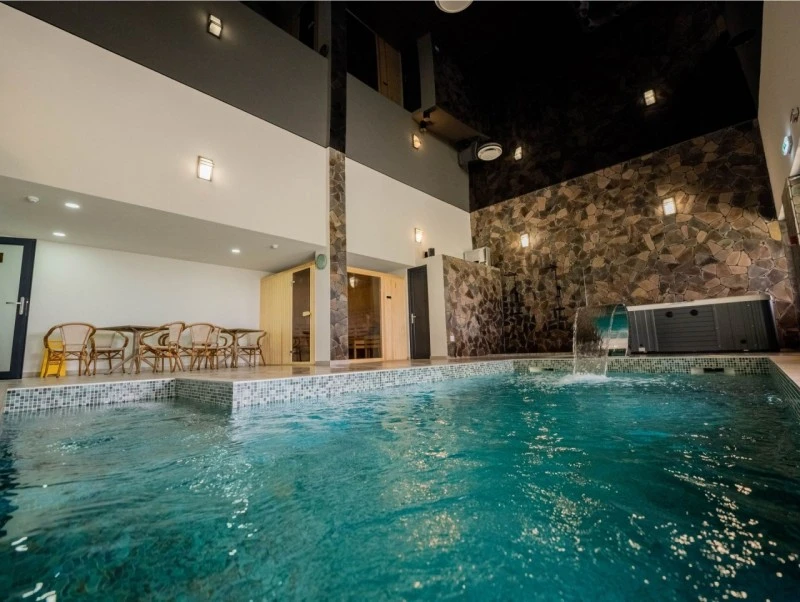 Padis Cazare | Hotel*** (K1554-2) Imaginea poate fi supusă drepturilor de autor. Se recomandă contactarea titularului drepturilor.