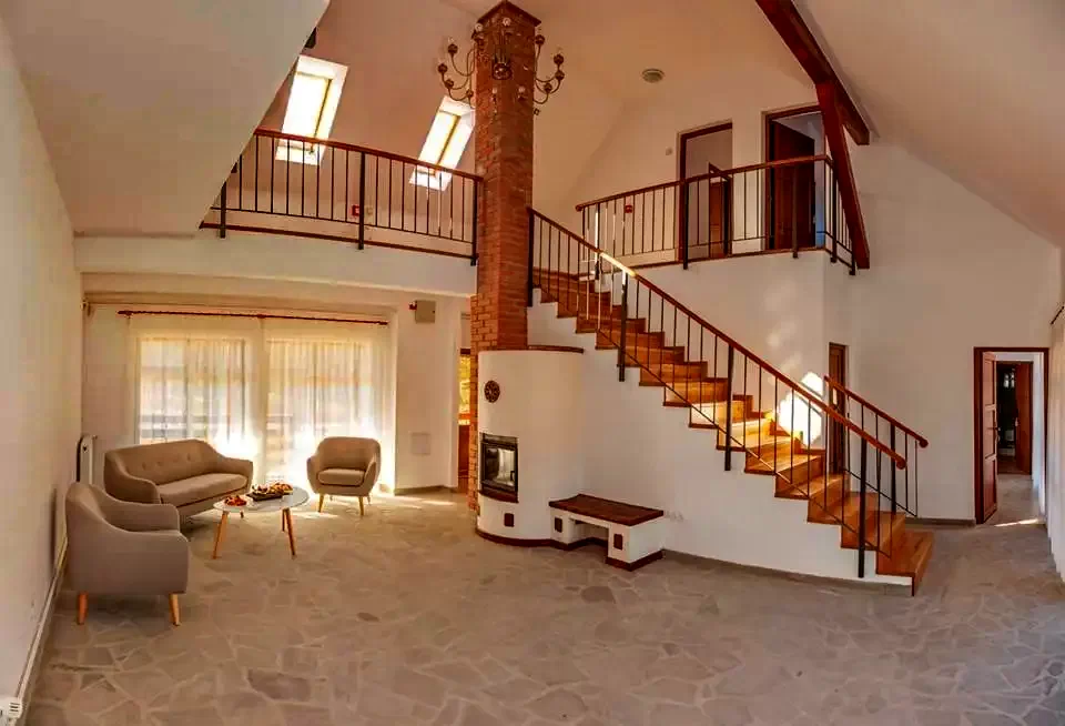 Comandău Cazare | Pensiune (K1222-34) Imaginea poate fi supusă drepturilor de autor. Se recomandă contactarea titularului drepturilor.