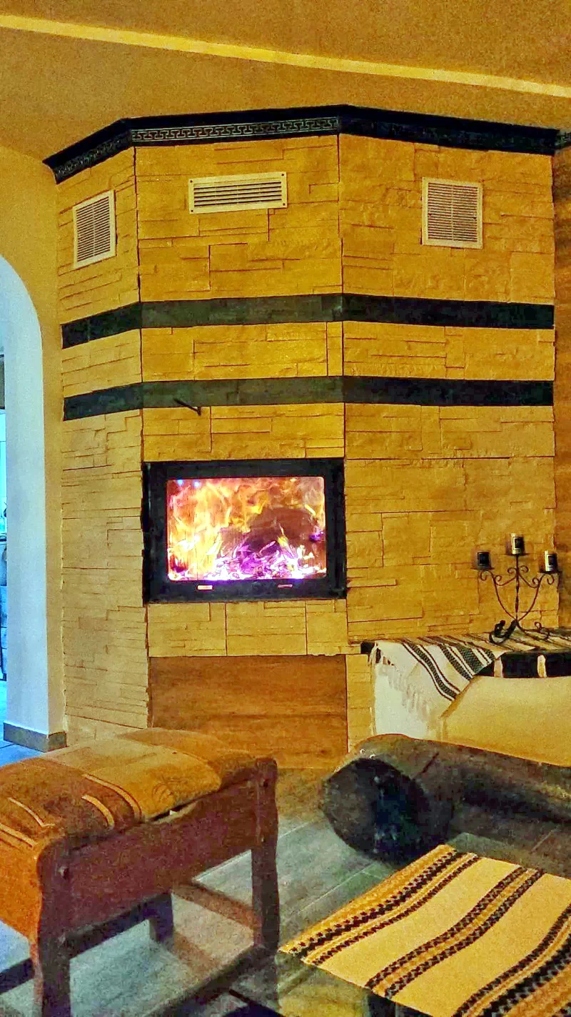 Comandău Cazare | Pensiune (K0446-75) Imaginea poate fi supusă drepturilor de autor. Se recomandă contactarea titularului drepturilor.